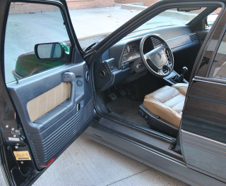 Illustration for article titled 1995 Alfa Romeo 164 Quadrifoglio: Too Nice To Daily
